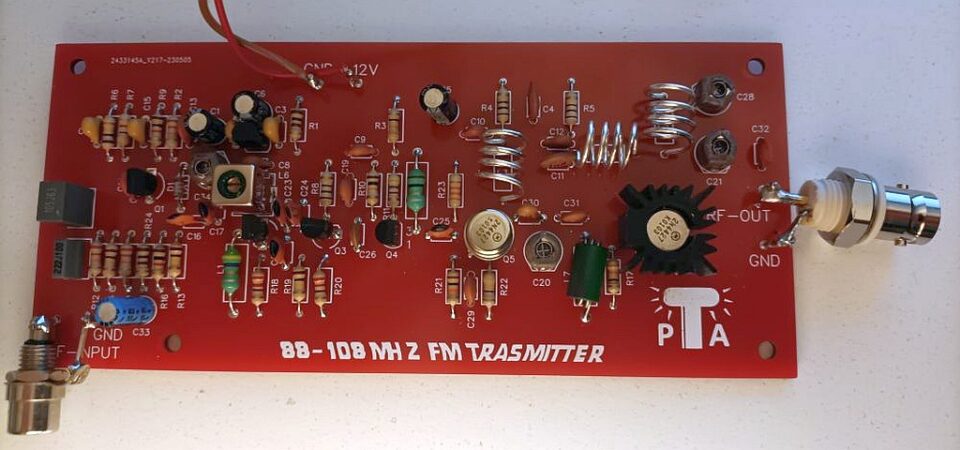 Trasmettitore in FM 87.5-108 MHz